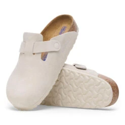 'Birkenstock' Women's Boston Soft Footbed Clog - Antique White 7 'Birkenstock' Women's Boston Soft Footbed Clog - Antique White -Travs Outfitter Store 1027667 sole