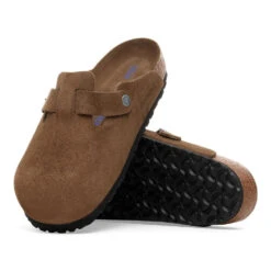 'Birkenstock' Women's Boston Soft Footbed Clog - Dark Tea -Travs Outfitter Store 1030814 1030861 sole