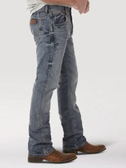 'Wrangler' Men's Retro Slim Fit Bootcut - Greeley Wash -Travs Outfitter Store 77MWZGL ALT1