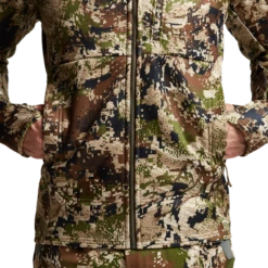 'Sitka' Men's Traverse Jacket - Big Game : Optifade Subalpine -Travs Outfitter Store IMG SITKA BG 2022 600028 SA Traverse Jacket Optifade Subalpine 592p Studio 04990