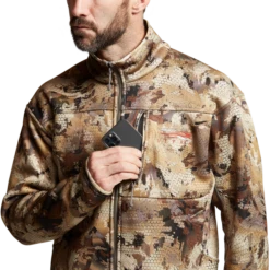 'Sitka' Men's Traverse Jacket - Waterfowl : Waterfowl Marsh -Travs Outfitter Store IMG SITKA WL 2022 600028 WL Traverse Jacket Optifade Waterfowl 592p Studio 03950