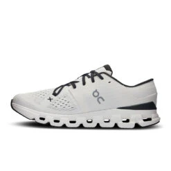 'On Running' Men's Cloud X 4 - Ivory / Black -Travs Outfitter Store SmallJPEG 3ME30040791 cloud x 4 fw24 ivory black m g4