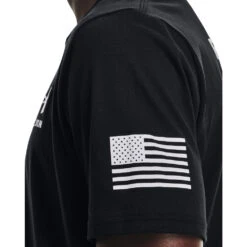 'Under Armour' Men's Freedom Flag T-Shirt - Black / White -Travs Outfitter Store s7.V5 1370810 001 SIDEDET