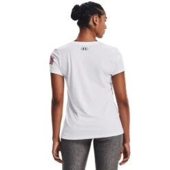 'Under Armour' Women's Freedom Logo T-Shirt - White / Red -Travs Outfitter Store s7.V5 1370815 100 BC